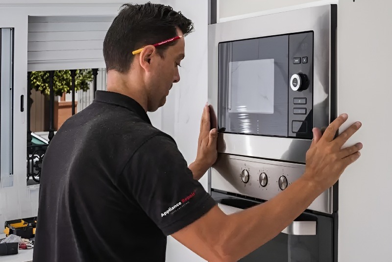 Buld-in Microwave Repair in San Diego